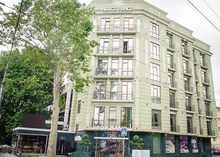 Alice Place Hotel