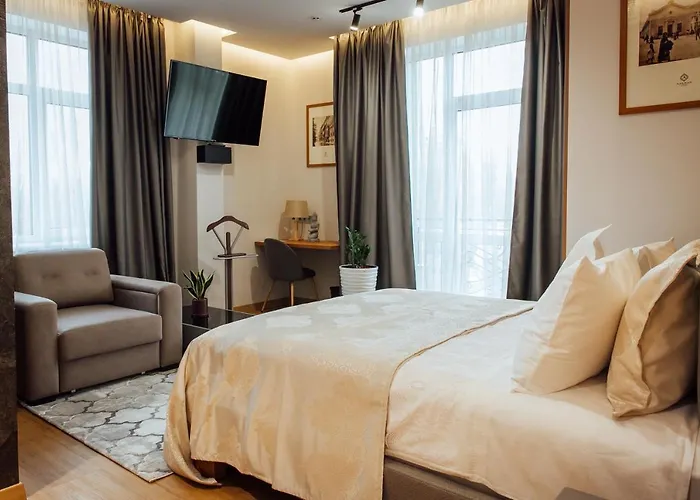 Alice Place Hotel